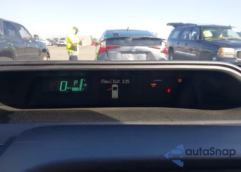 2013 Toyota Prius C Three from USA, damaged, VIN JTDKDTB39D1035271